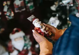Tis-the-season-to-shop